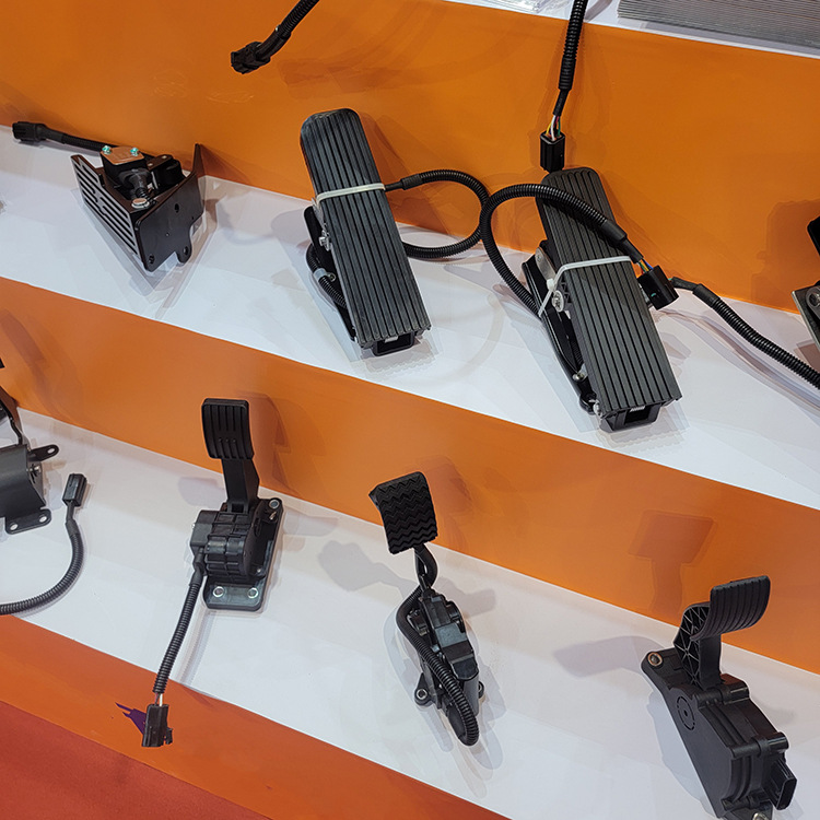 电子油门踏板 电子油门加速器 轻便式电子油门踏板