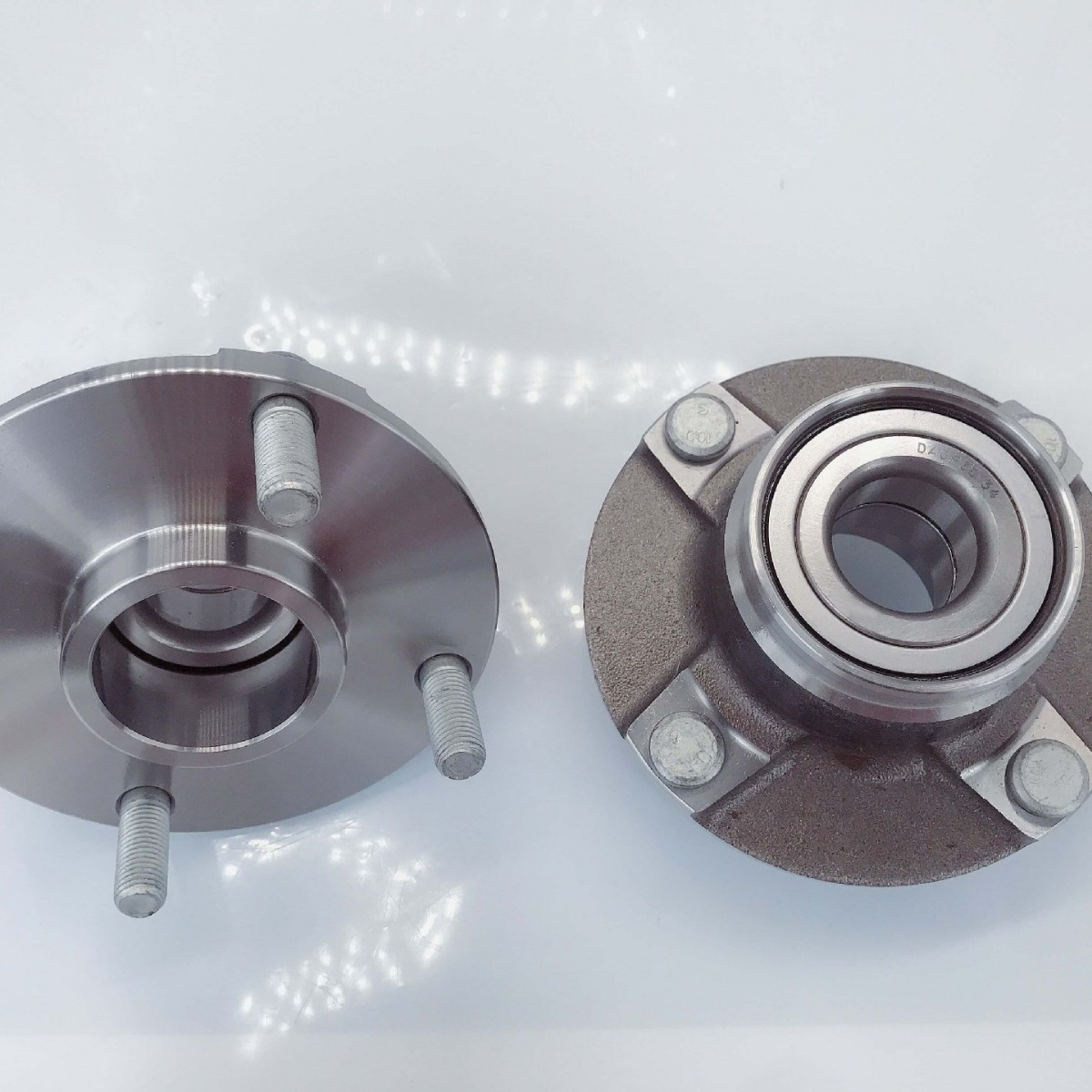 dacf30134适用于五菱荣光四孔 北汽306 前轮轴承 dacf30134-阿里巴巴