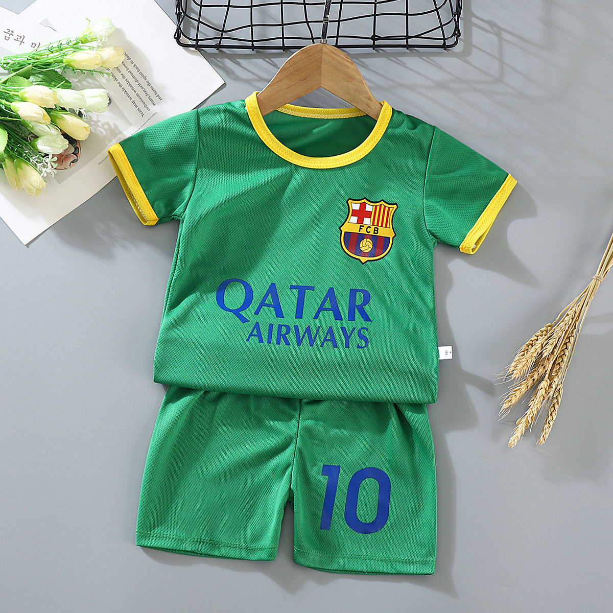 Children's Short-Sleeved T-shirt Suit Boys and Girls-Year-Old Summer Lightweight Breathable Sports Soccer Uniform Summer Wear