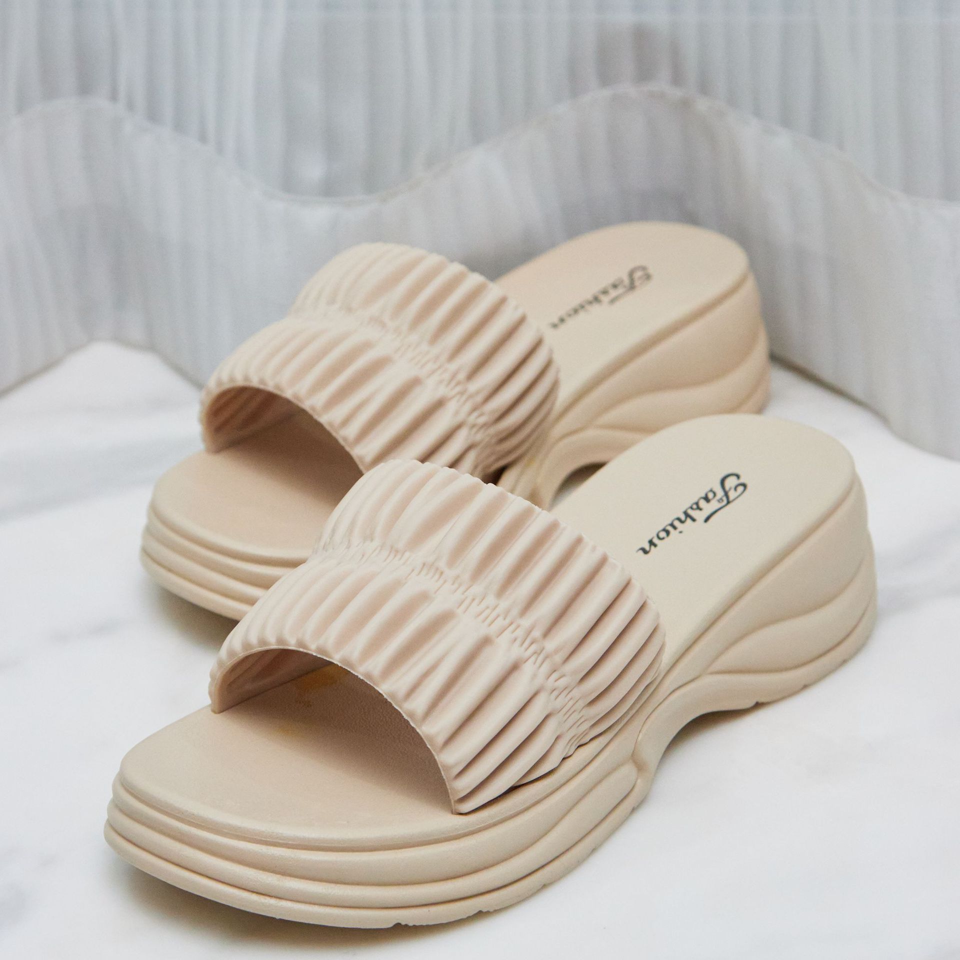 2024女拖夏天外出拖鞋女士夏外出女款网红懒人鞋拖鞋揭阳塑料拖鞋