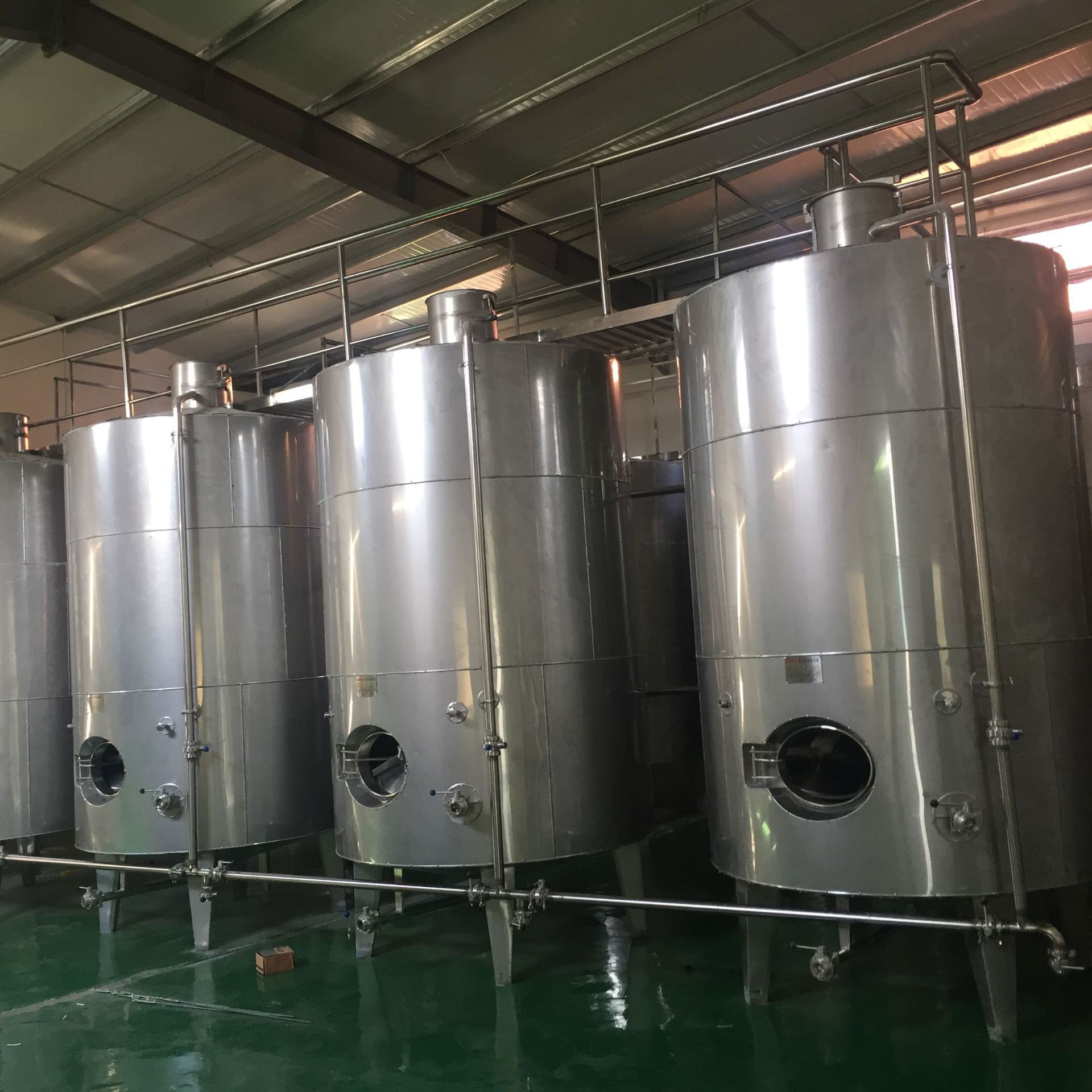 不锈钢发酵罐 桑葚果酒发酵罐 水果恒温发酵罐