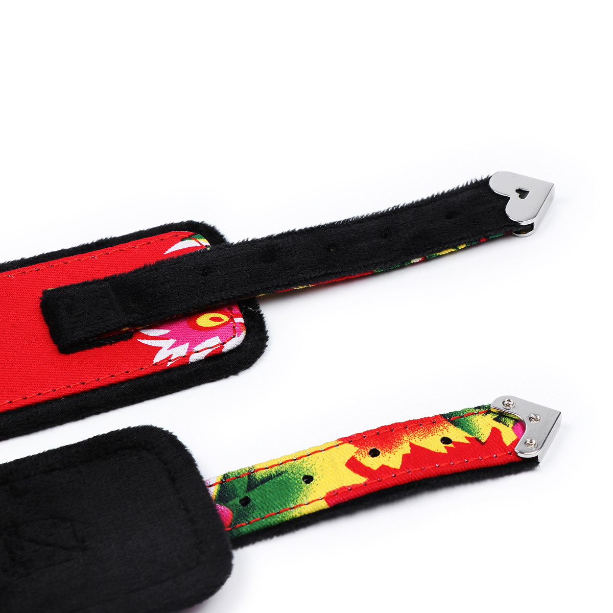 情趣用品厂家库存爱心手铐黑色毛绒调节绑手玩具舞台道具手环脚扣