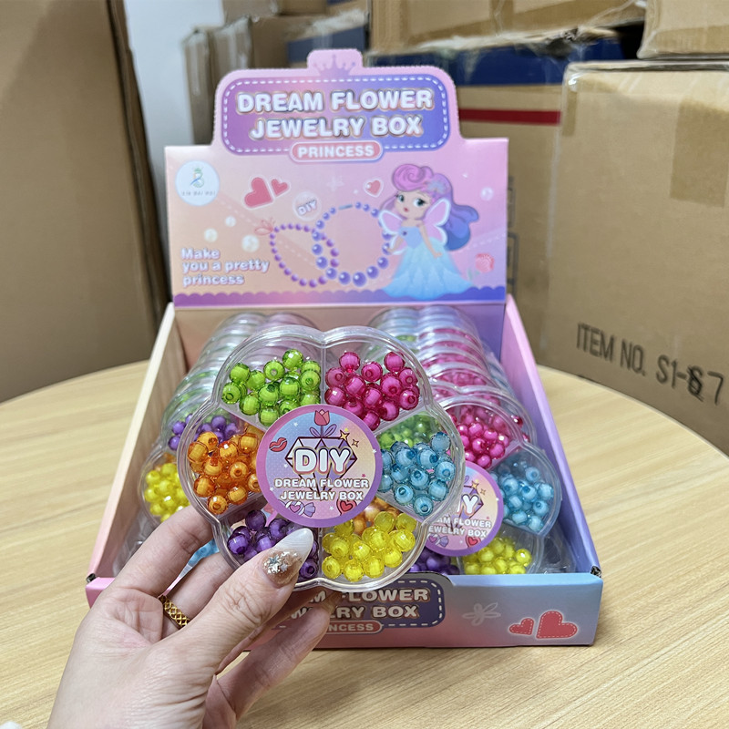 跨境女孩串珠首饰盒过家家玩具仿真手工串珠手链项链彩饰品盒玩具