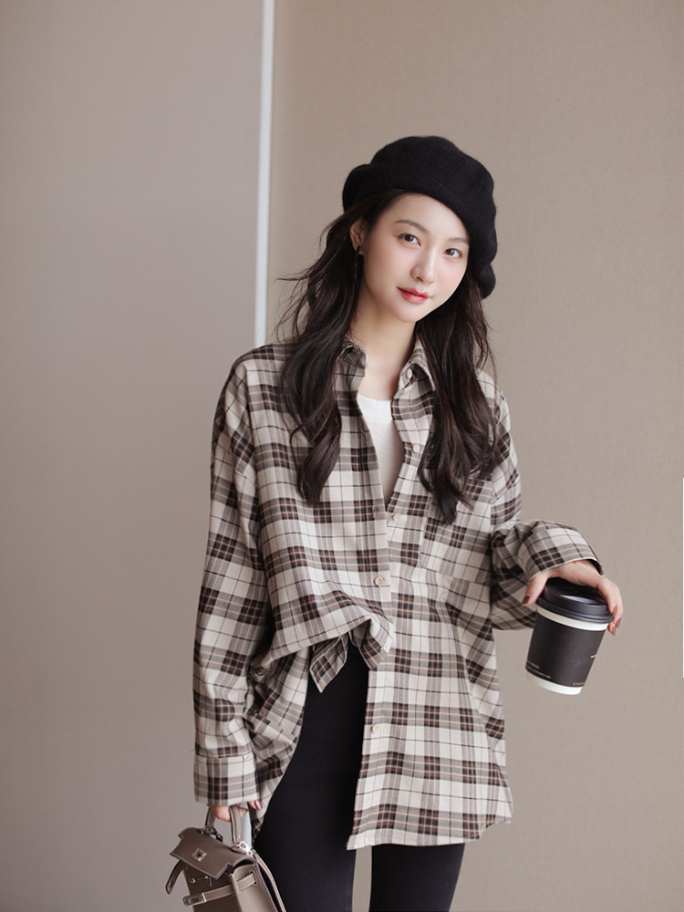 复古格子衬衫女长袖春季内搭宽松外套韩版打底中长款港风叠穿衬衣