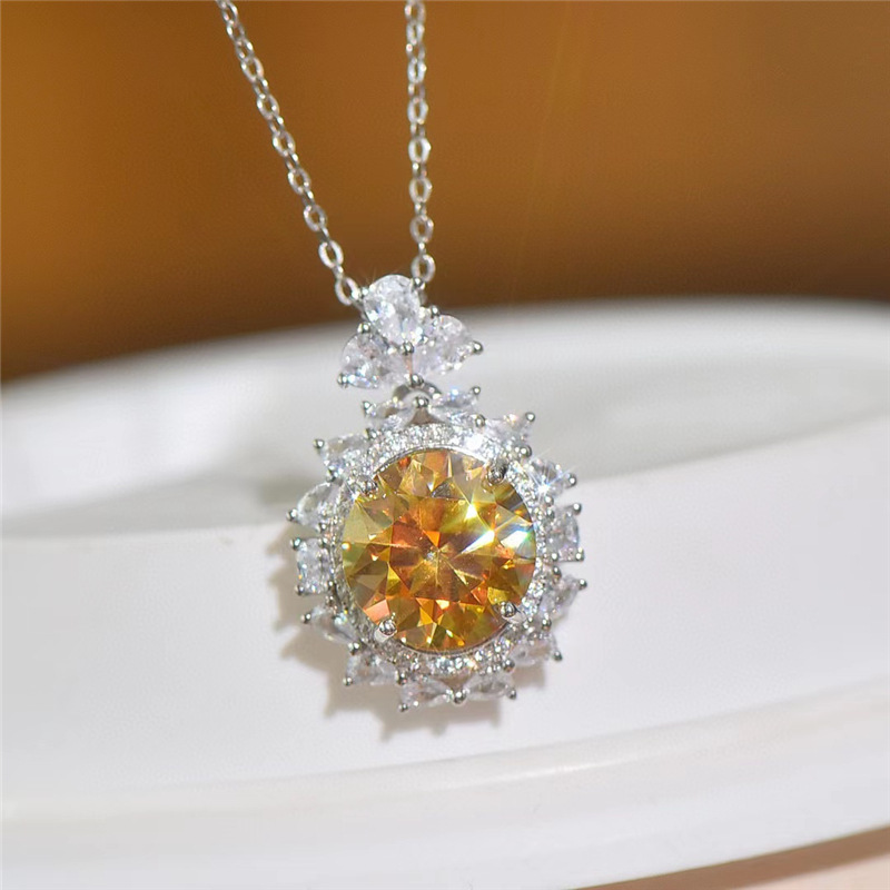黄莫桑石项链5克拉钻石吊坠满钻镶嵌款莫桑钻石吊坠送礼2022新款