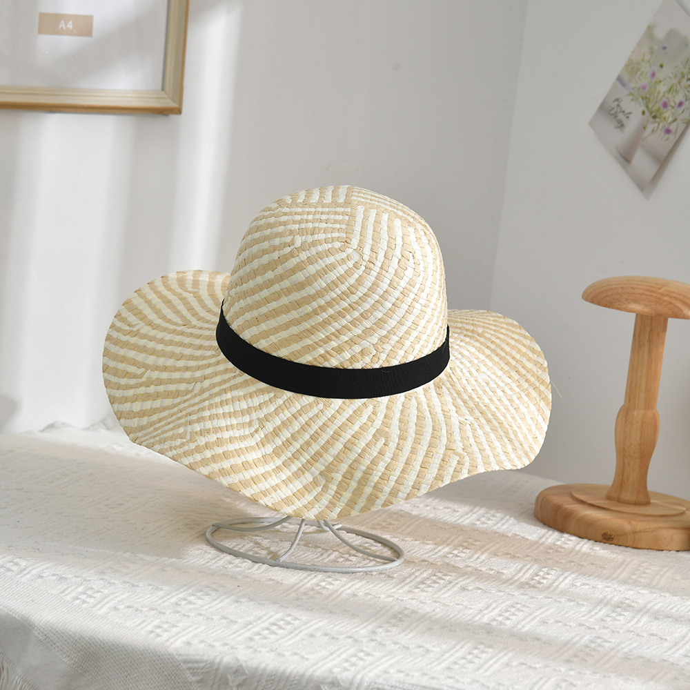 Spring and Summer New Simple Fashion Ribbon Straw Grass Flat-Top Cap Women's Outdoor Beach Travel Sun Protection Straw Sun Hat