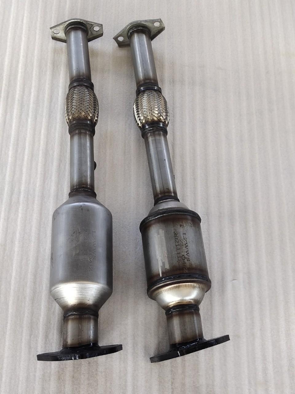 源头厂家测尾气年检故障灯减噪音提升动力之光荣光微型三元催化器