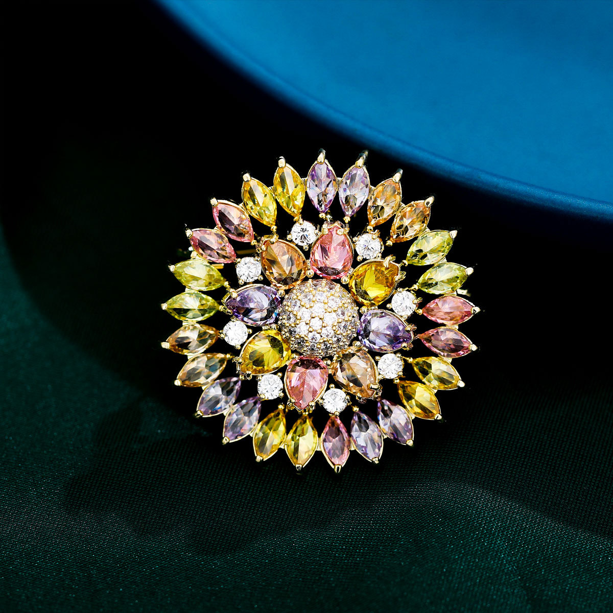 日韩系少女心可爱七彩锆石胸针美少女炫彩仙气爆棚ins潮别针配饰