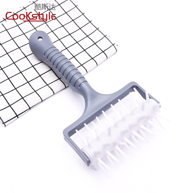 Pizza Puncher Needle Roller Needle-Binding Wheel Biscuit Cake Exhaust Needle Bread Seine Knife Baking Tool