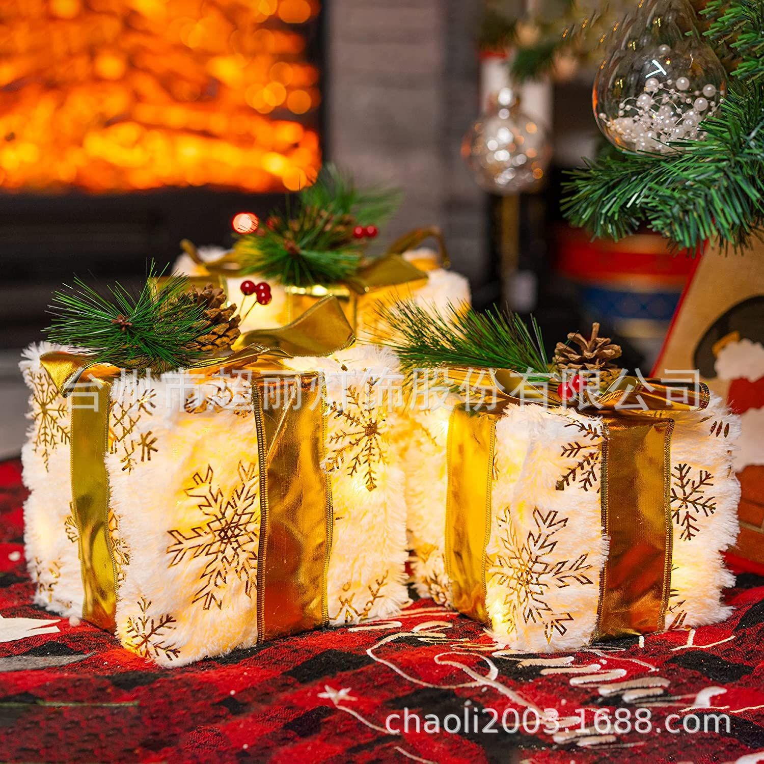 圣诞三件套毛绒烫金礼盒礼品盒灯串,装饰户外室内家居节日装饰灯