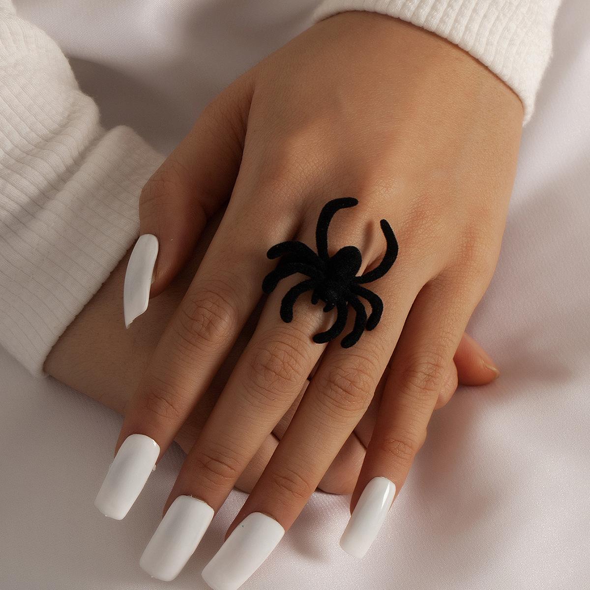 戒指合金质感植绒蜘蛛个性指扣民族风欧美大款黑色食指男女佩戴