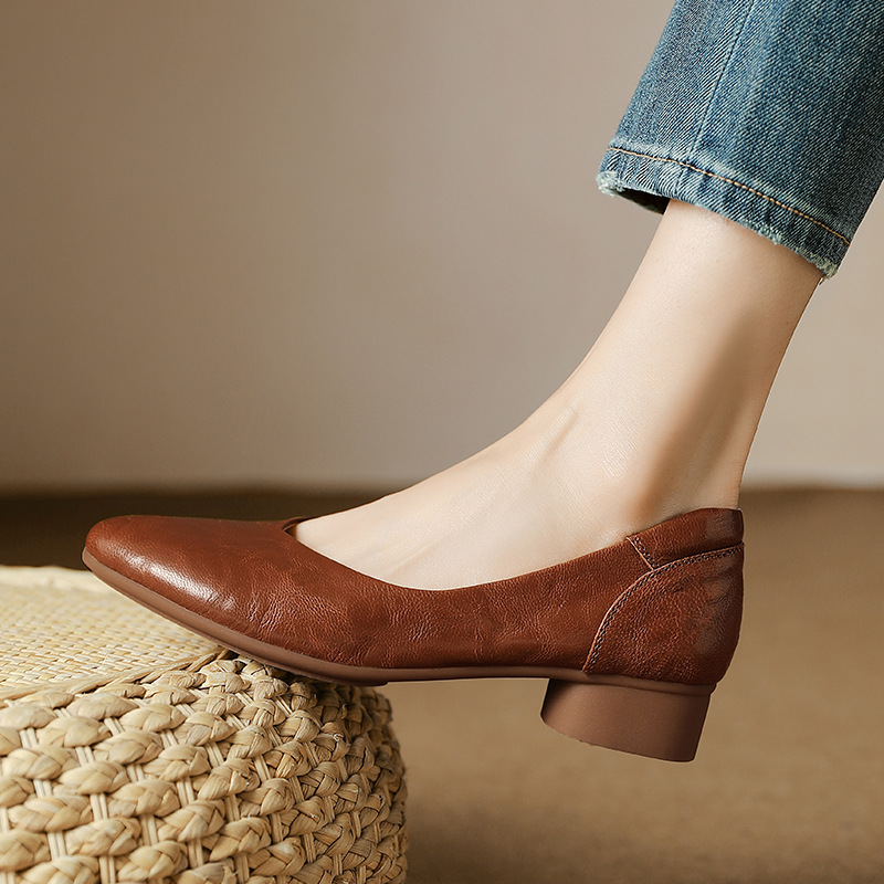 羊皮浅口粗跟单鞋女2024新款女鞋里外皮软底小皮鞋奶奶鞋一件代发