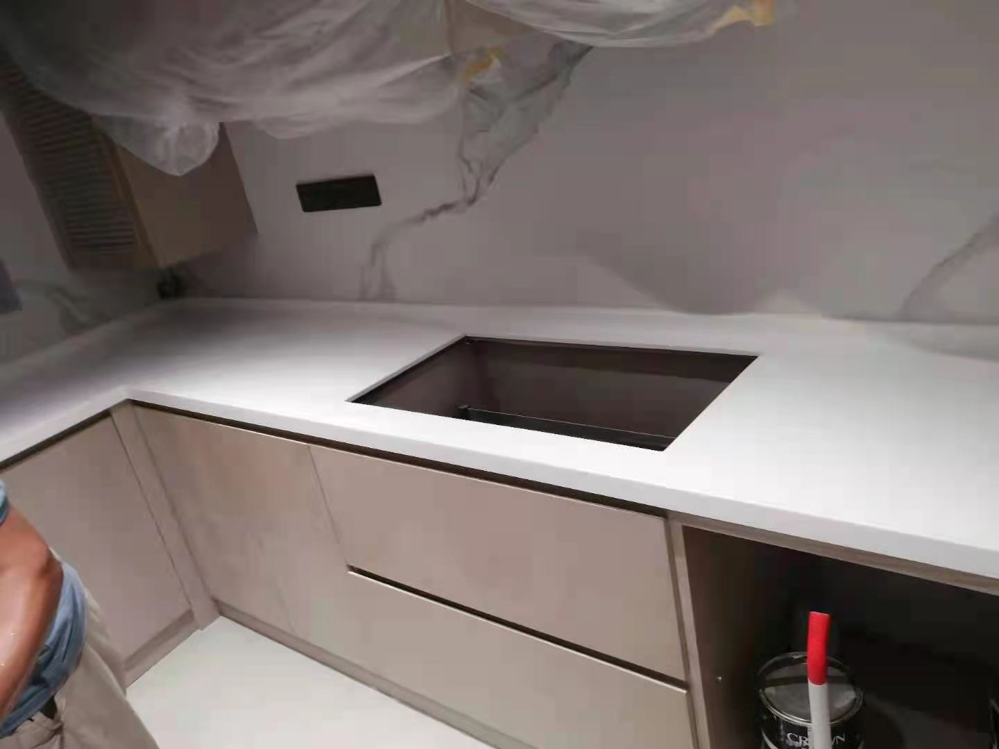 深圳星容总代理人造石橱柜台面 高硬度防刮花持久耐磨