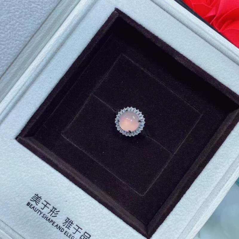 高冰绿玉髓戒指新款女戒重工镶嵌玛瑙玉石戒指女款玉饰品-阿里巴巴