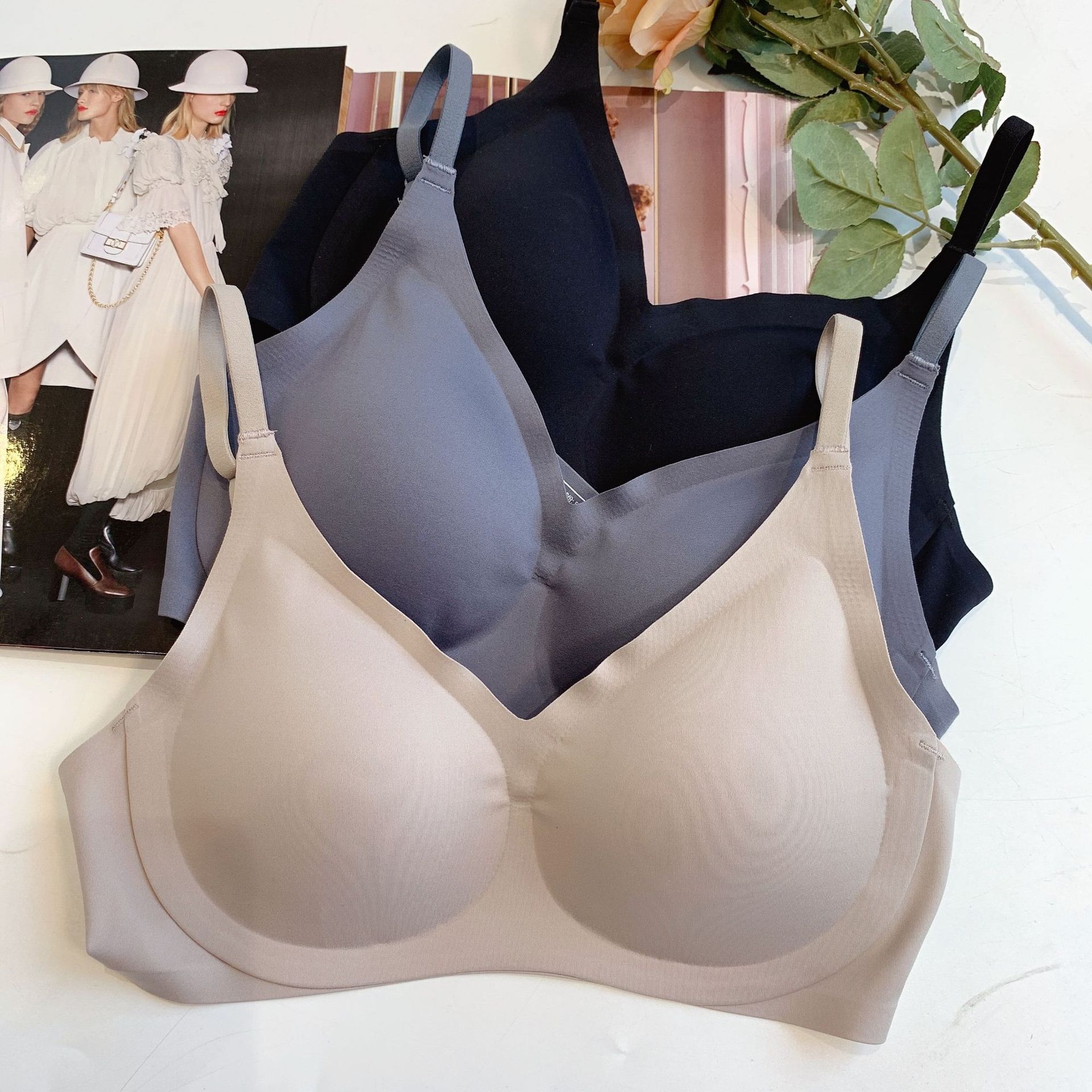 日本固定杯舒适无钢圈文胸一片式光面无痕内衣女胸罩-阿里巴巴