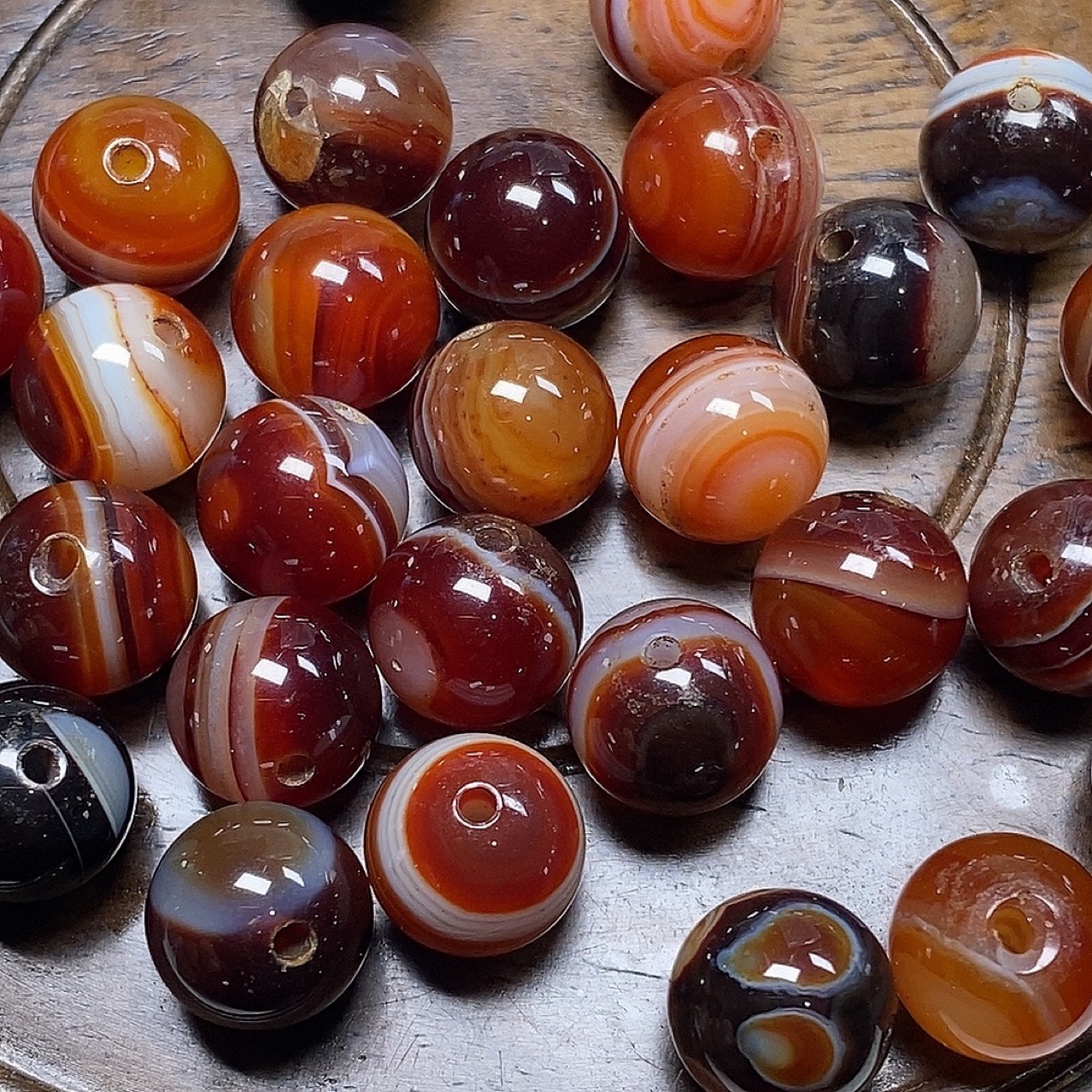 天然缠丝玛瑙圆珠diy配珠散珠串珠多宝珠批发酒红色玛瑙珠-阿里巴巴