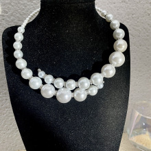 大小珍珠拼接颈链小众高级感设计项圈气质珍珠配饰衣服搭配项链女