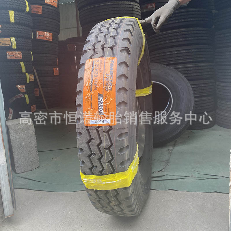 路星825r20全钢丝卡客车轮胎18层级校车小货车真空轮胎r330花纹