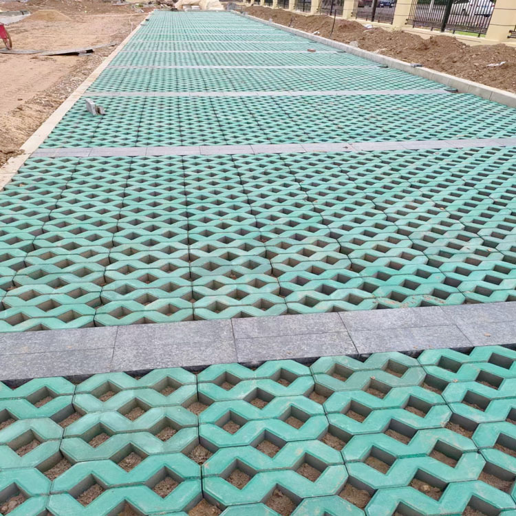 八字型透水砖 停车位井字植草砖人行道路砖 车位彩色水泥混凝土砖