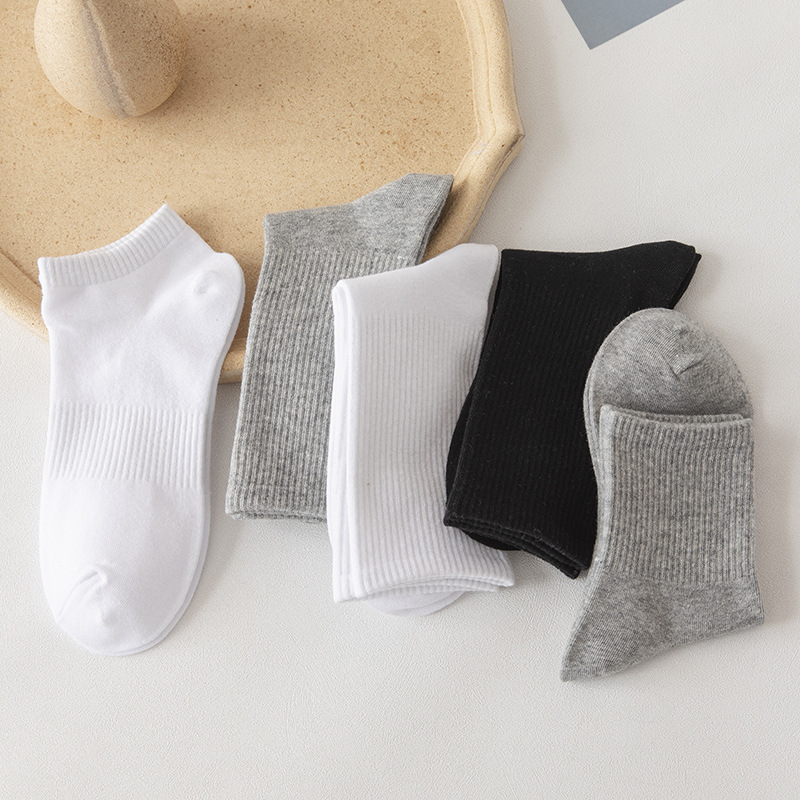 Spring and Autumn White Socks Women's Summer Tube Socks Long Socks Thin Socks Men's Couple Sports Cotton Socks Wholesale