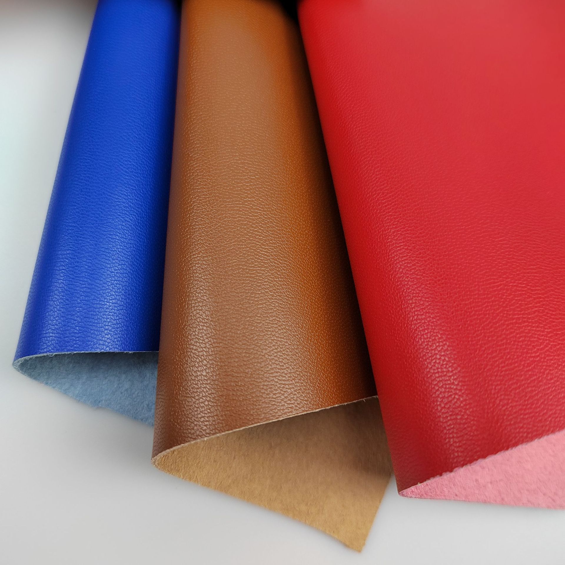 厂家供应细羊纹 pvc人造皮革面料鞋面手提箱包皮具料细羊纹