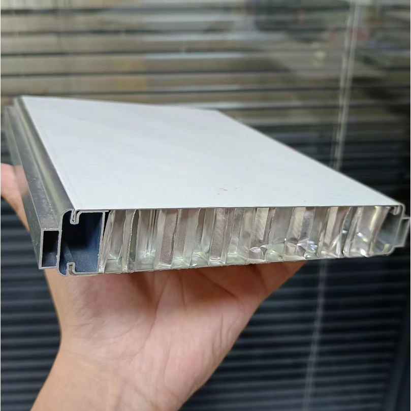 南海厂家防潮防火耐撞击不易变形铝材收边折弯收边金属蜂窝复合板
