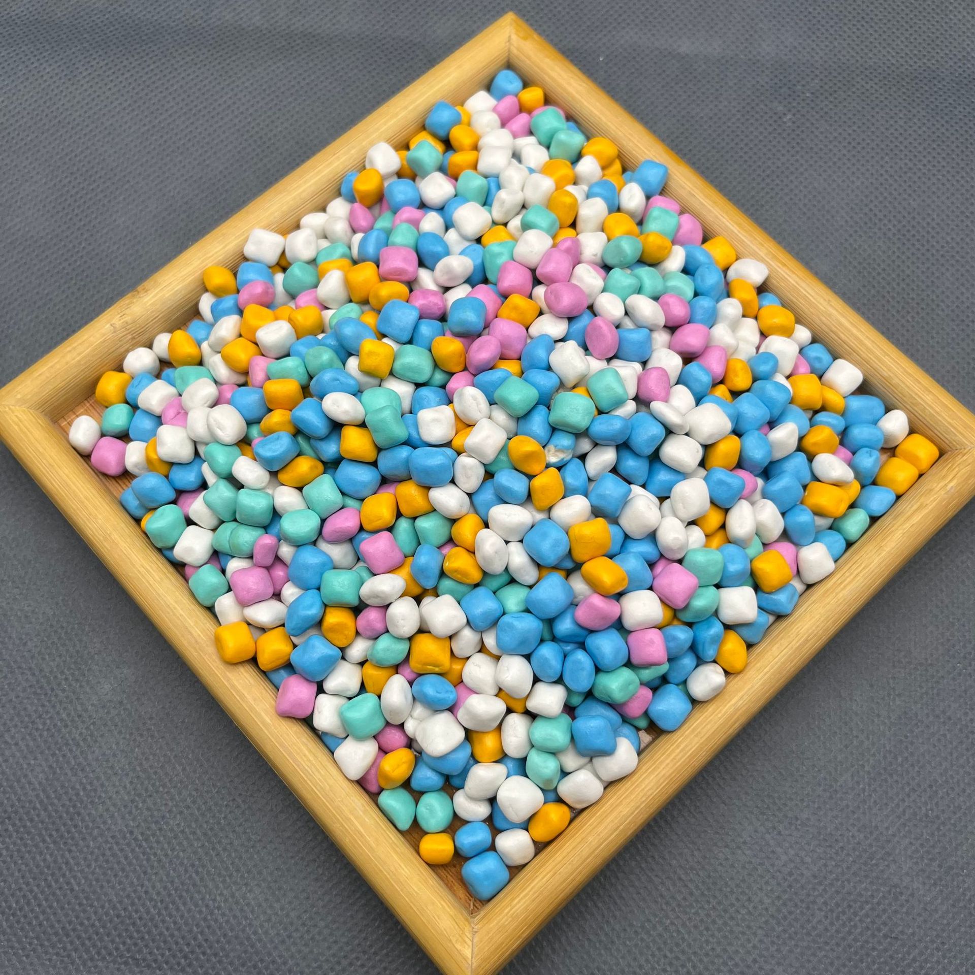 仿瓷颗粒沙 乐园用纳米仿瓷沙 陶瓷沙 儿童娱乐砂 淘气堡儿童沙