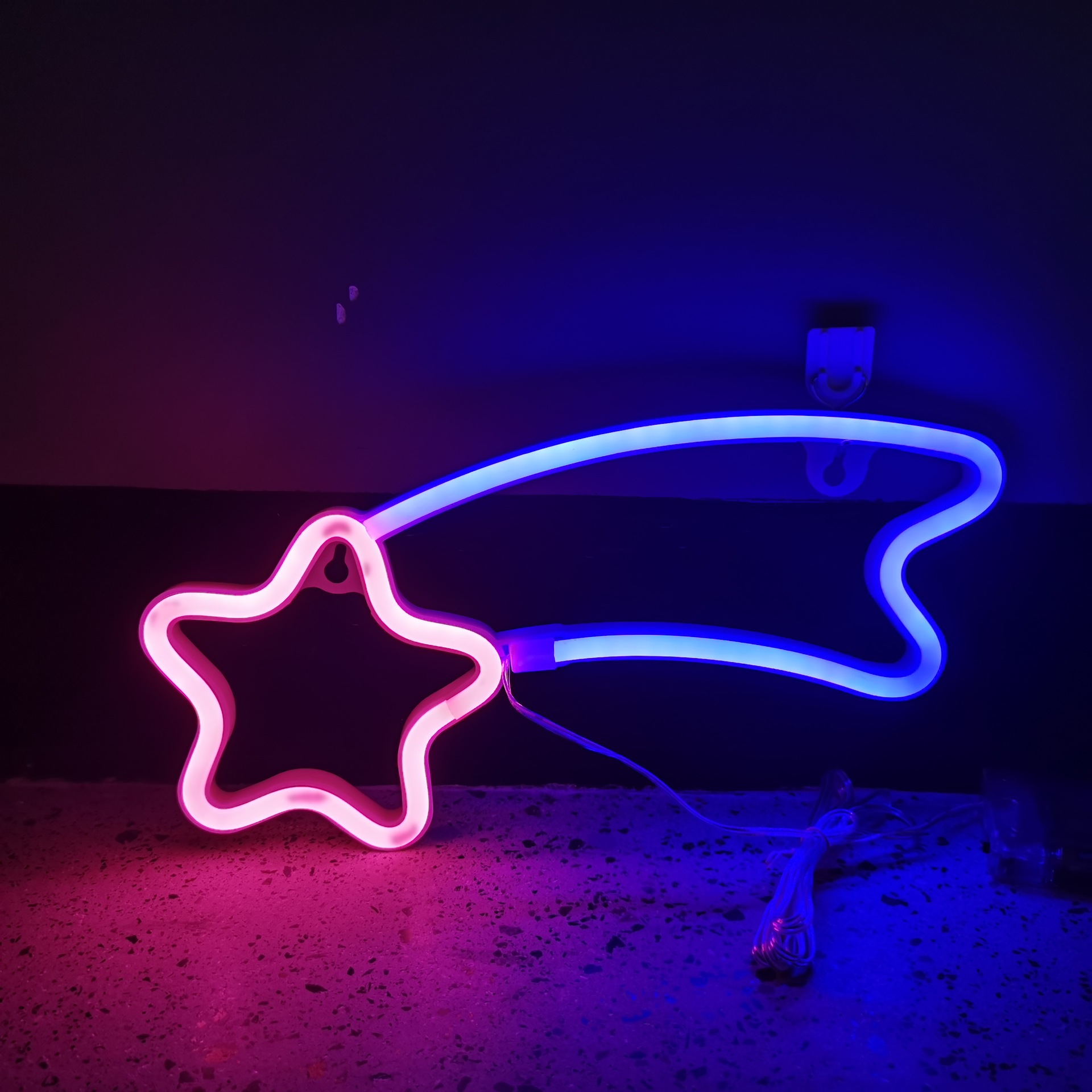 跨境2021新品led流星霓虹灯造型灯彩灯创意挂墙儿童房节日装饰灯