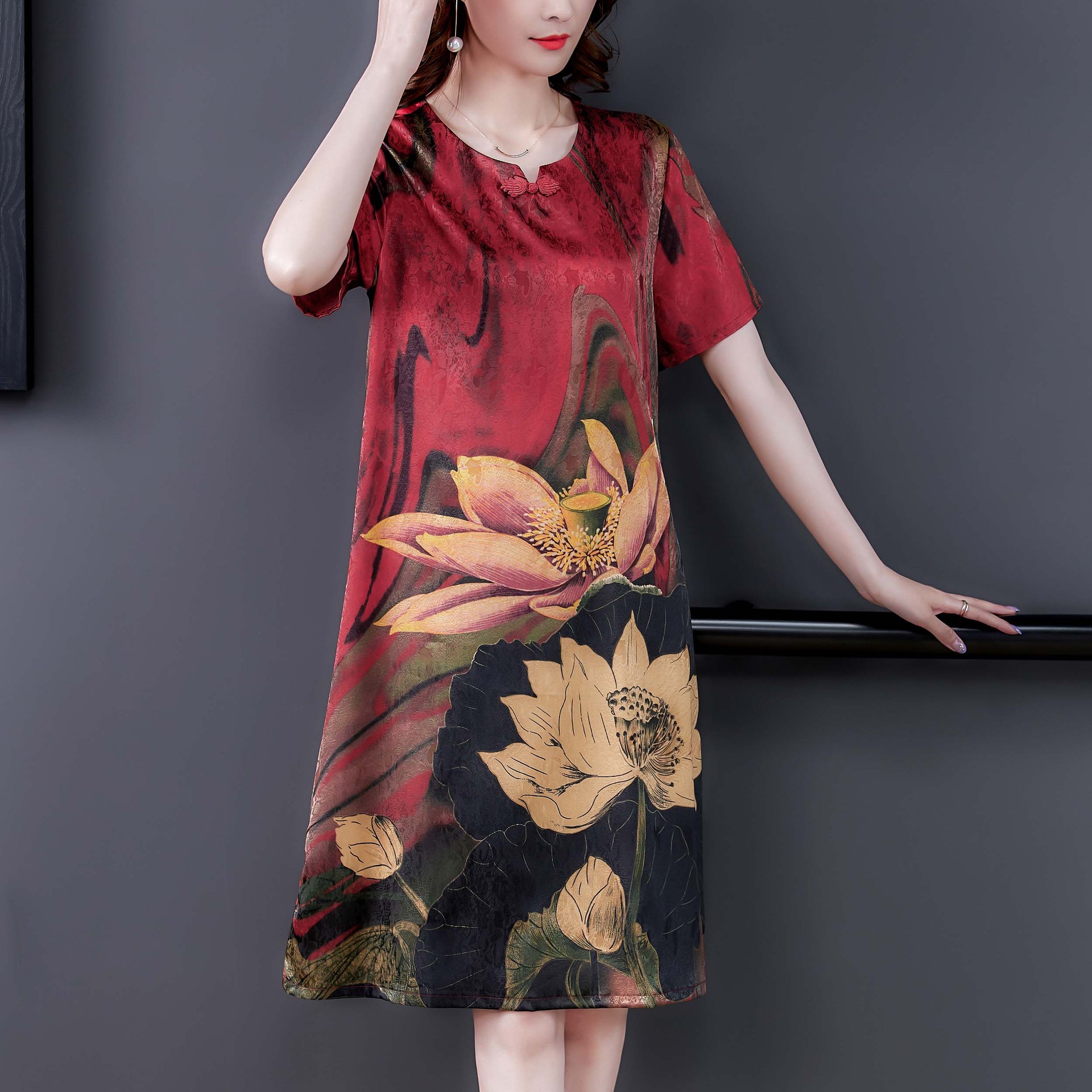 2022夏装桑蚕丝裙子阔太太气质印花大码中老年女装真丝连衣裙批发