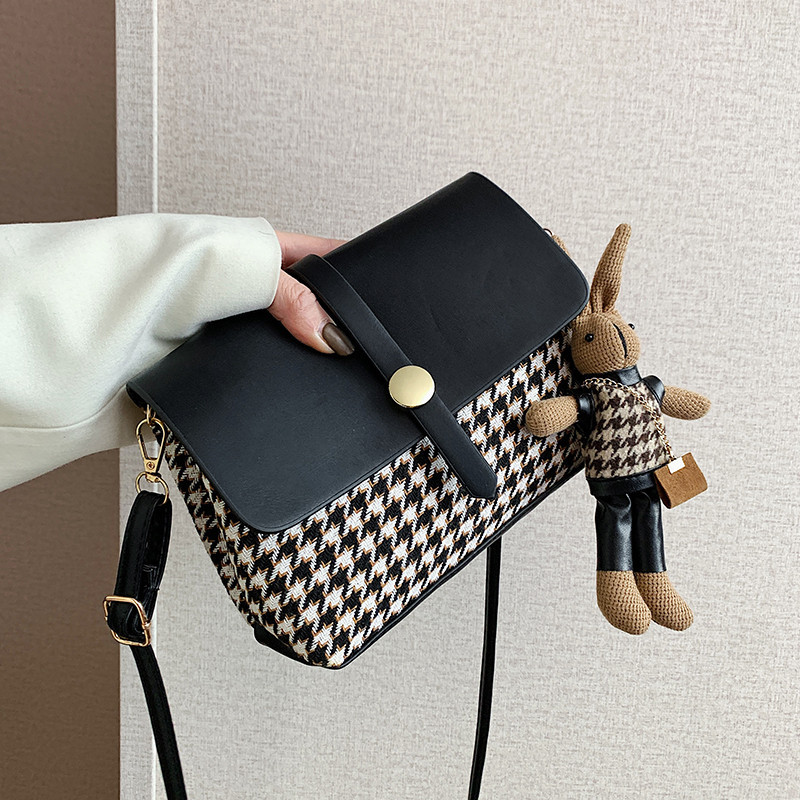 Popular Ins Fashion Woolen Fabric Bag Female 2023 Spring Concise Plaid Small Square Bag Casual Shoulder Messenger Bag