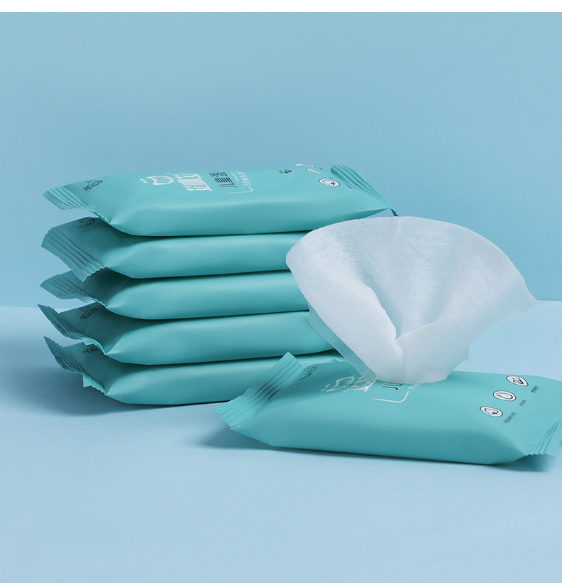 艾咪婴儿加厚珍珠纹便携式湿巾10抽袋装儿童小包一次性孕婴湿纸巾