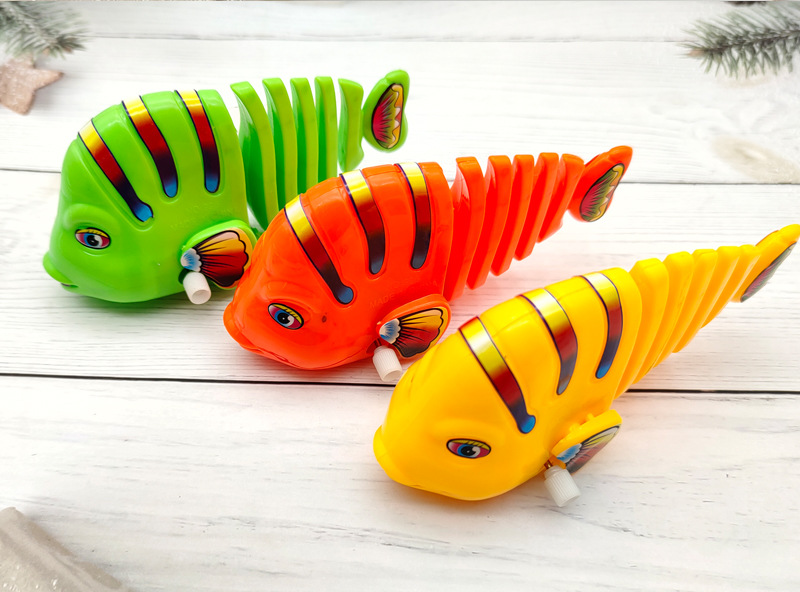 上链玩具发条摇摆鱼上链摇尾鱼上链会摇尾鱼儿童玩具地摊热卖混批