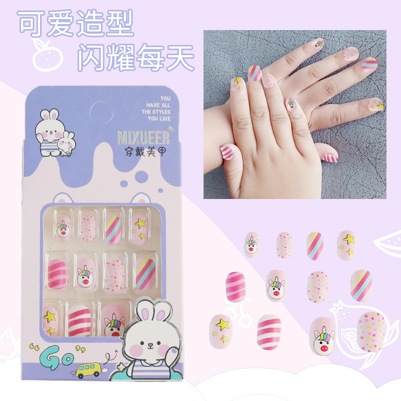 2023 New Children's Manicure Wear Nail White Fake Nail Patch Cute Child Wear Self-Adhesive Holiday Gift