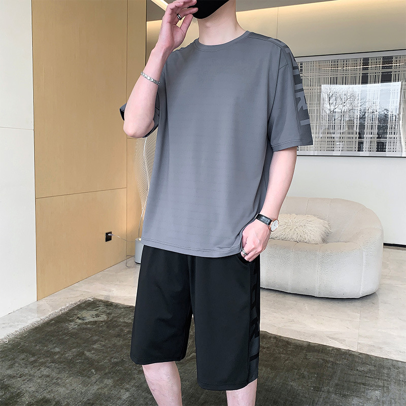 夏季短袖t恤休闲套装男潮牌冰感半袖衣服男装搭配一套帅气两件装