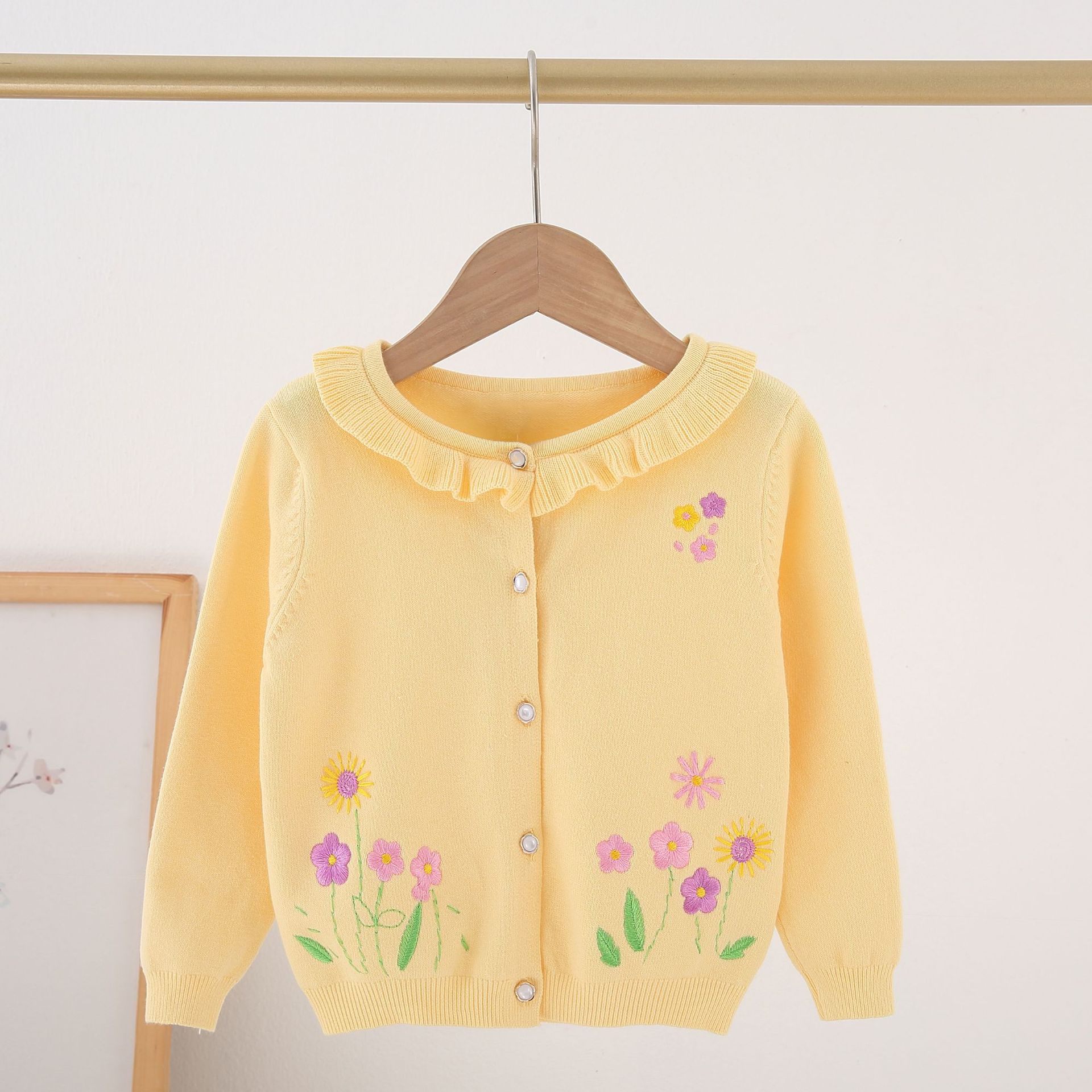 2021春秋女童绣花圆领针织开衫 童装甜美休闲女童毛衣开衫棉外套