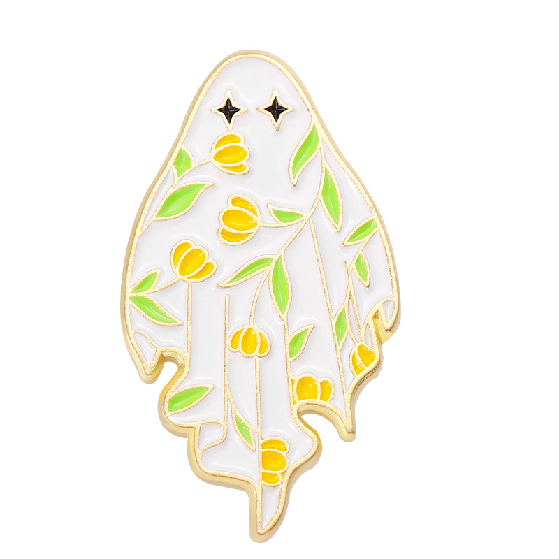 Maple Leaf Ghost Halloween Horror Ghost Brooch Golden M Badge Electroplating Paint Factory Wholesale Clothing Accessories