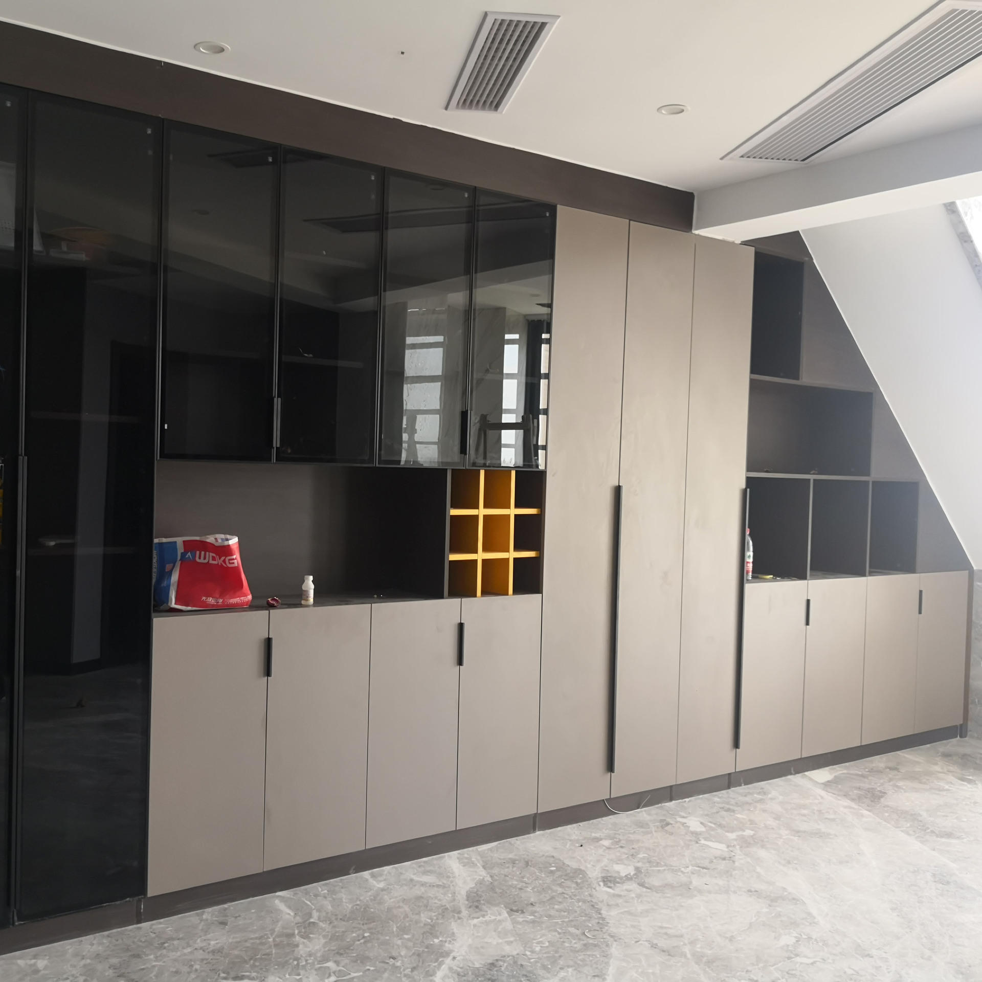 成都全屋定制衣柜克诺斯邦禾香板现代极简壁柜壁储柜收纳柜储物柜