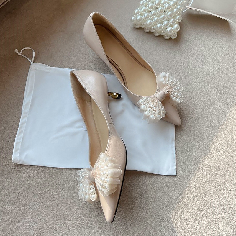 仙女风珍珠蝴蝶结气质细跟鞋新款粉色中跟羊皮浅口四季婚鞋伴娘鞋