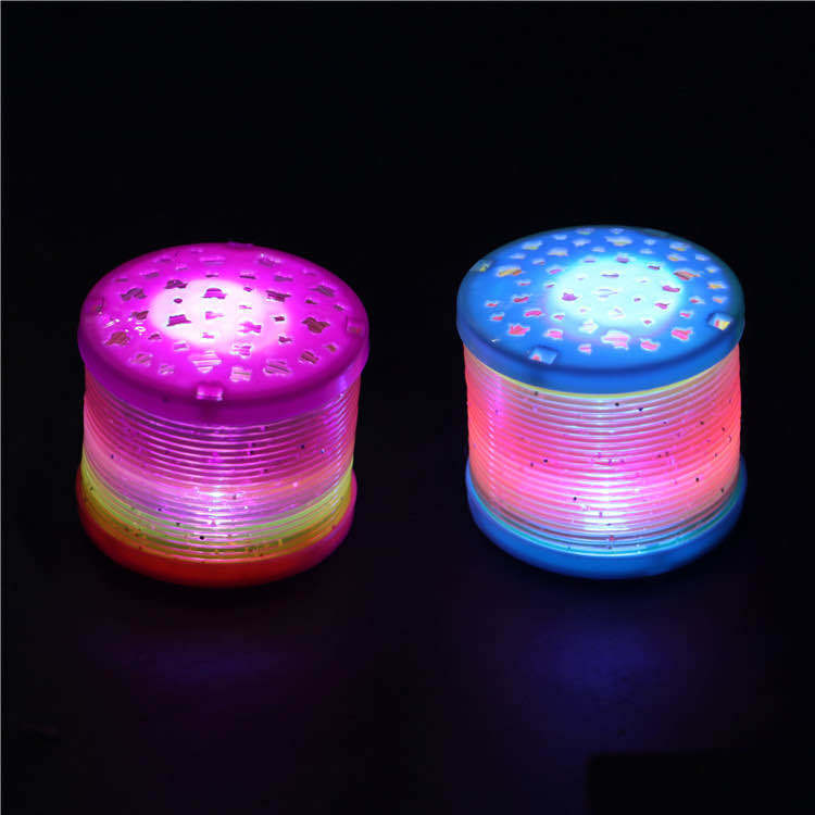 夜晚间七彩闪光会发光灯夜光玩具批发彩虹圈儿童小孩地摊货源热卖