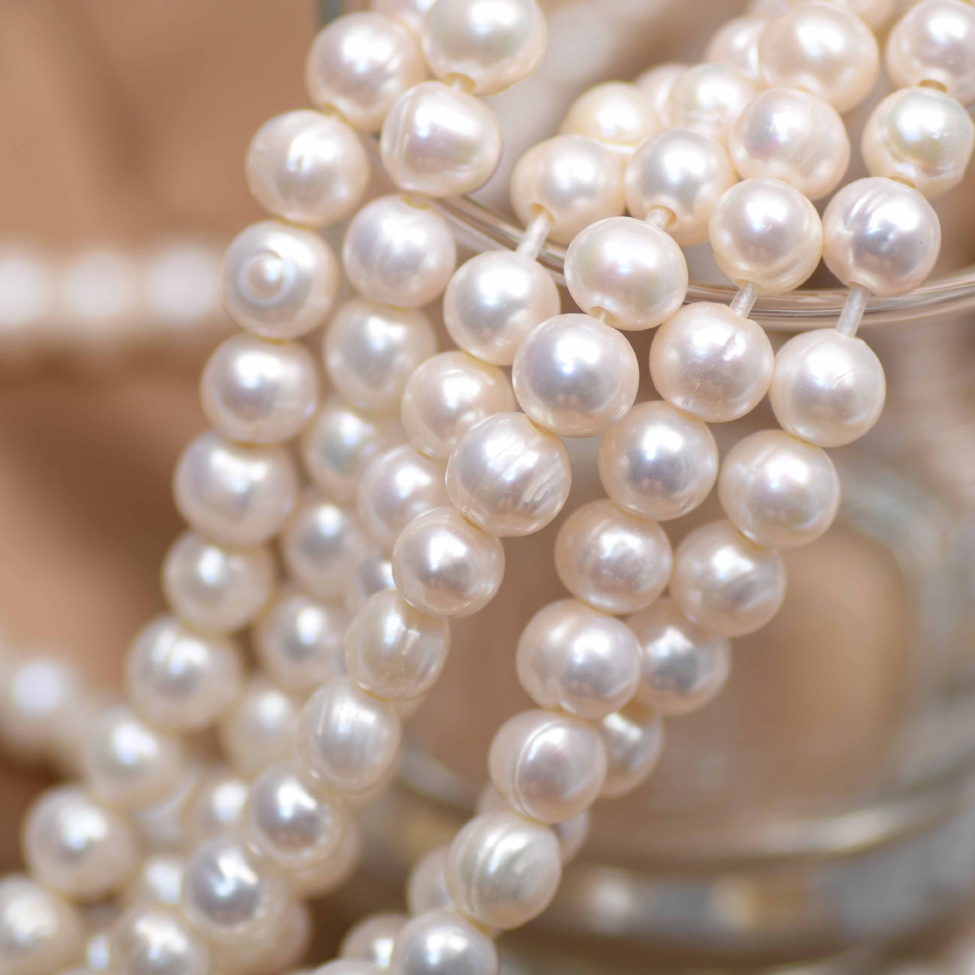 新款螺纹冲头珍珠大颗粒近圆白色土豆珍珠串天然淡水珍珠散珠批发