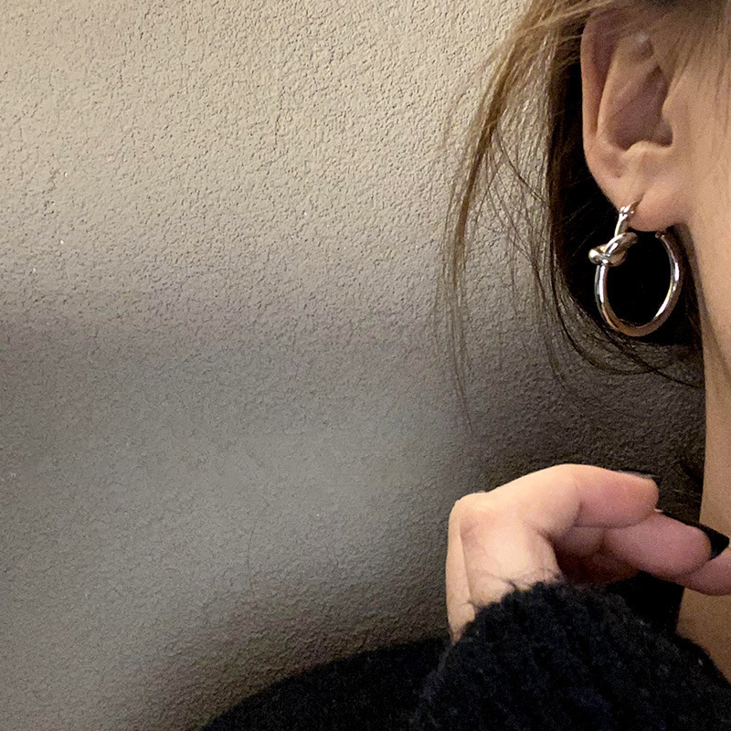 925 Earrings Flower Tassel Earrings Female Silver Pin Earrings Ins High Sense Minority Simple Temperament Fashion Earrings Wholesale
