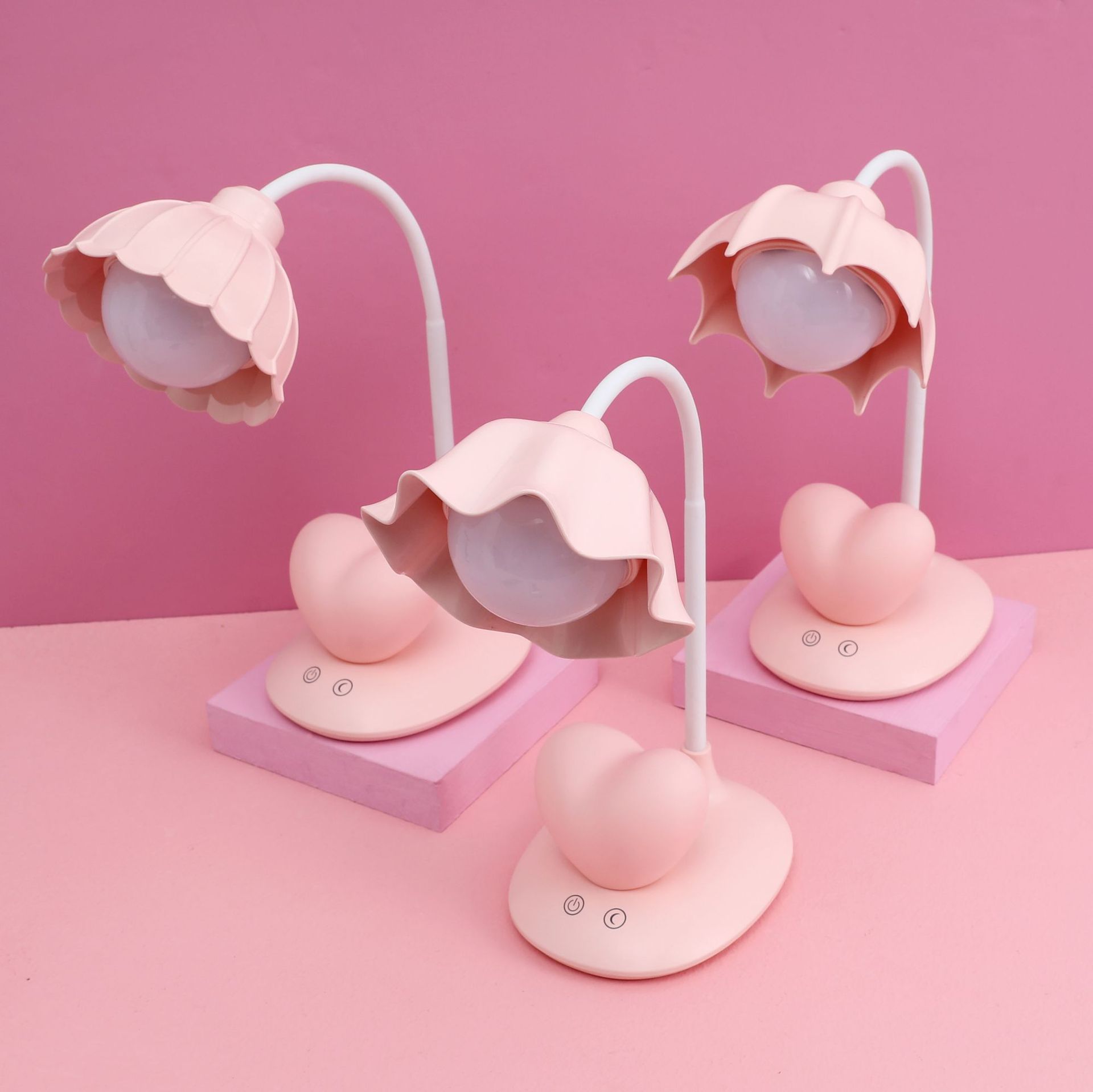 led触控台灯少女粉色心花朵床头灯生日礼物学生桌礼品公司礼品