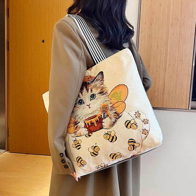 Cross-Border New Arrival Gold Silk Cloth Bag Fashion Retro Casual Canvas Shoulder Bag Creative Pattern Women's Tote Wholesale