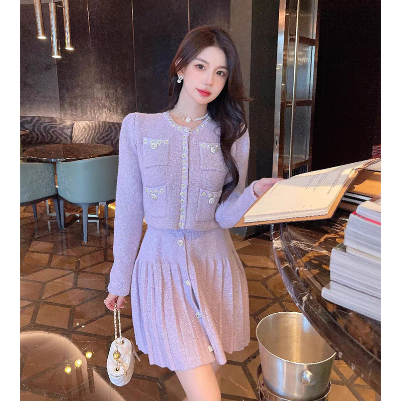 轻奢女装设计感套装小香风名媛千金穿搭钉珠针织开衫短裙小个子