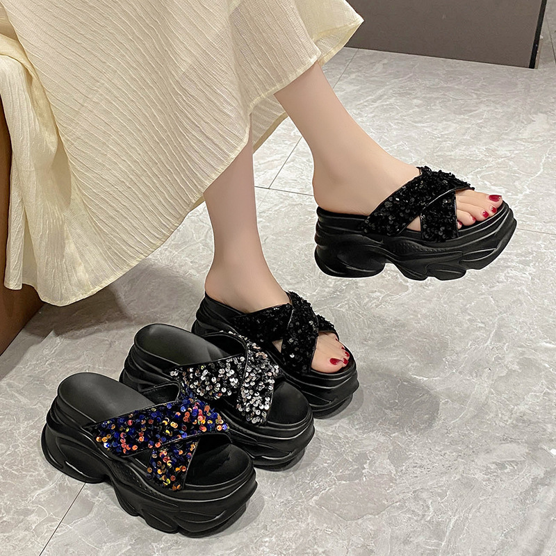 圆头一字松糕跟色厚底凉拖鞋外穿流行新款夏季时尚亮片高跟凉鞋女
