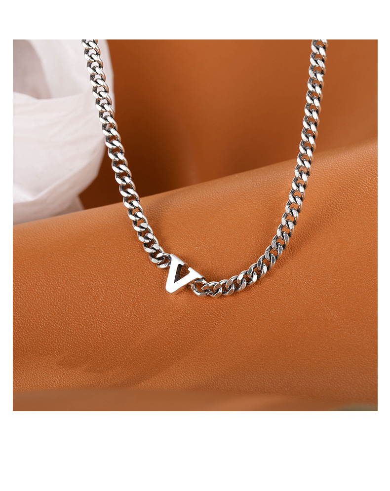 诗尚s925纯银v字母项链女小众设计感项链不掉色嘻哈风毛衣链饰品