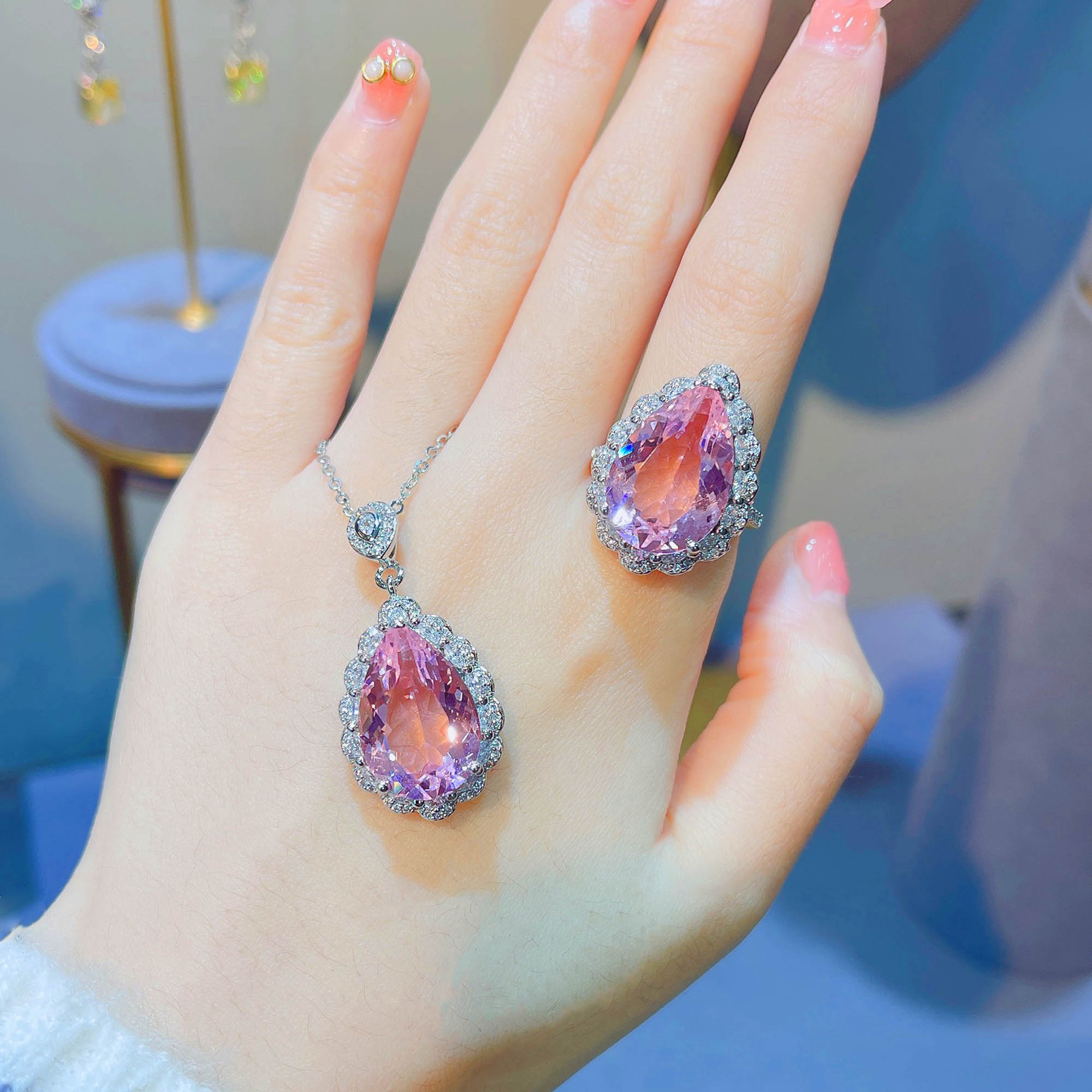 7.5克拉鸟巢切工水滴形樱花粉色摩根石吊坠活口可调彩宝戒指套装