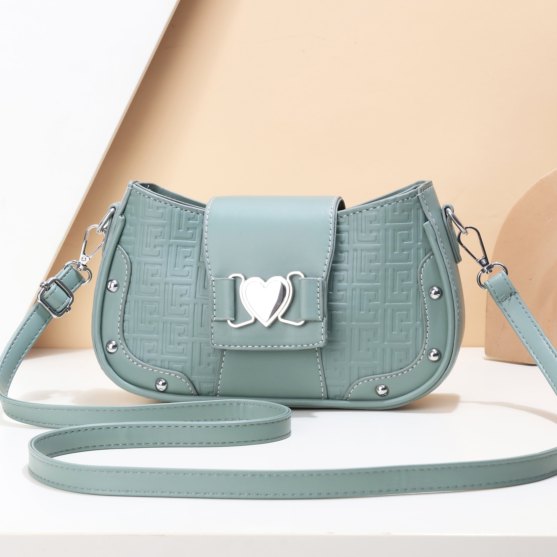 女包2024新款包包女韩版定型甜美时尚女包斜挎单肩手提包一件代发