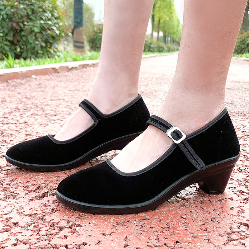 2022年老北京布鞋黑色平绒一带高跟鞋妈妈鞋酒店礼仪广场舞女单鞋