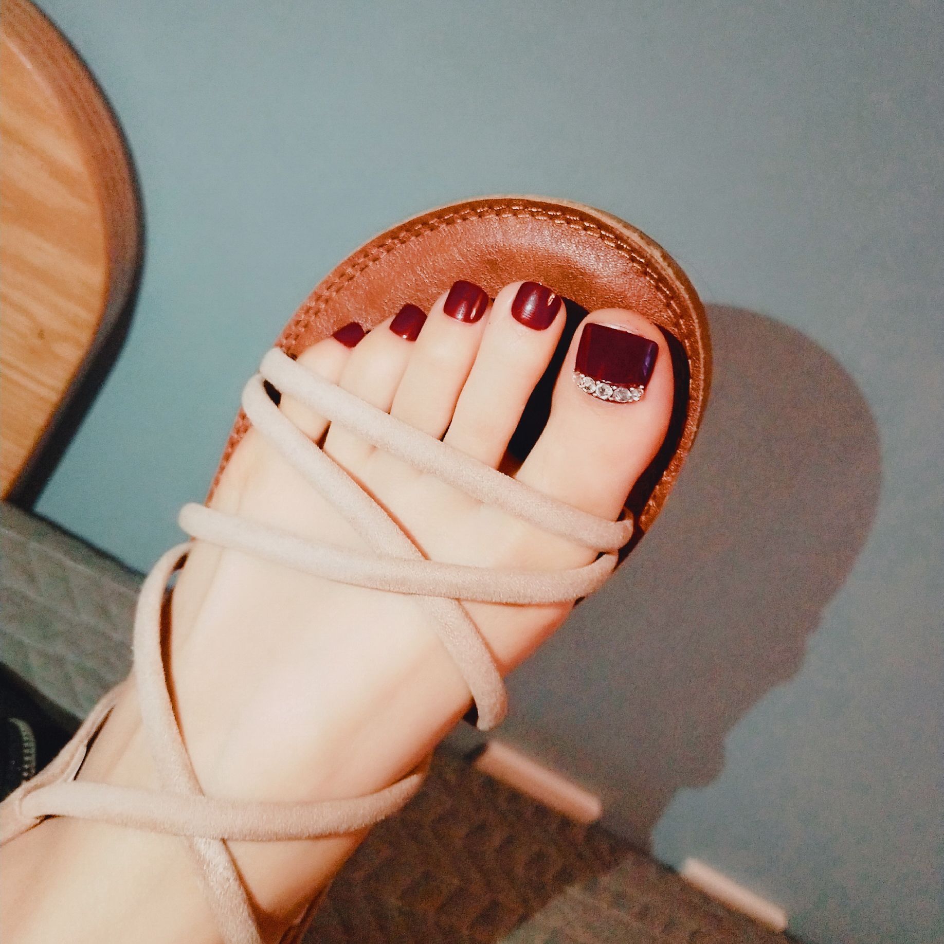 j-021显白酒红闪钻脚指甲脚趾甲片成品指甲片24片假指甲贴片成品